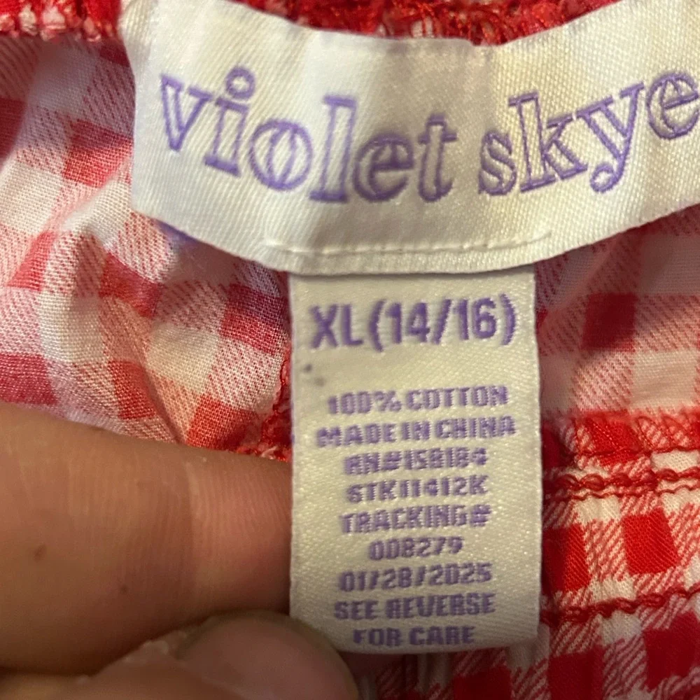 violet Skye chic comfortable